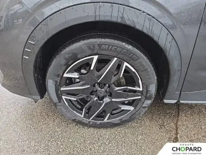 Photo 135 Peugeot 5008  Hybrid 136 e-DCS6