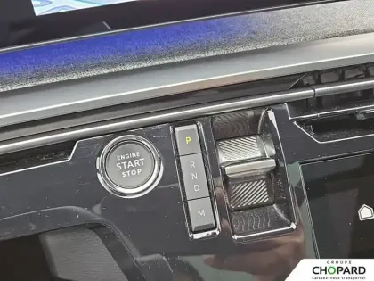 Photo 96 Peugeot 5008  Hybrid 136 e-DCS6