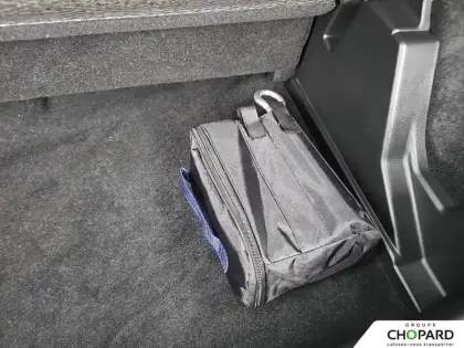 Photo 28 Peugeot 5008  Hybrid 136 e-DCS6