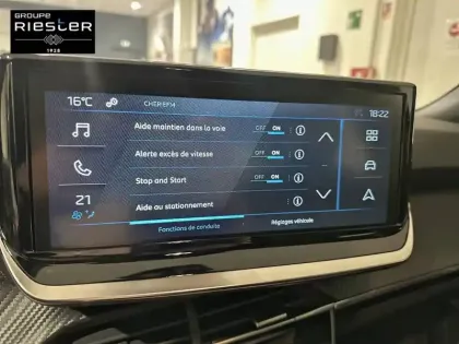 Photo 58 Peugeot 2008  Hybrid 145 e-DCS6