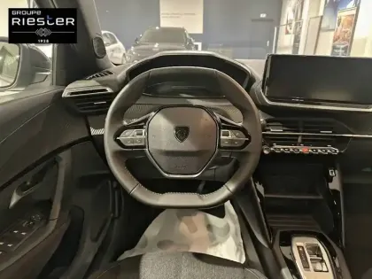 Photo 8 Peugeot 2008  Hybrid 145 e-DCS6