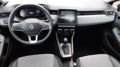 Photo 8 Renault Clio  E-Tech full hybrid 145 ch GSR2