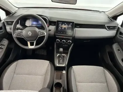 Photo 111 Renault Clio  E-Tech full hybrid 145 ch GSR2