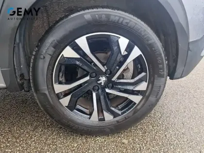 Photo 10 Peugeot 2008  PureTech 100 S&S BVM6