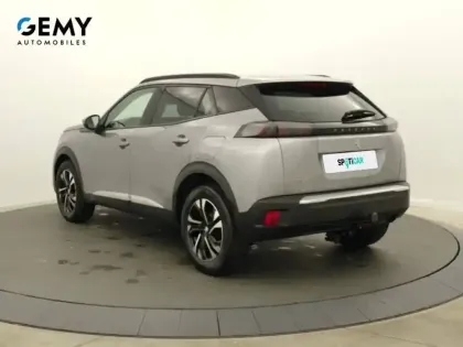 Photo 66 Peugeot 2008  PureTech 100 S&S BVM6