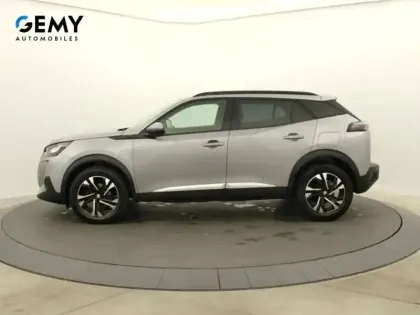 Photo 78 Peugeot 2008  PureTech 100 S&S BVM6