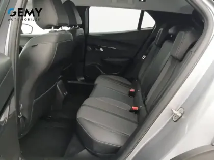 Photo 69 Peugeot 2008  PureTech 100 S&S BVM6