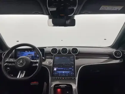 Photo 41 Mercedes Classe C Gén. V (S206) Ph1 AMG Line 5