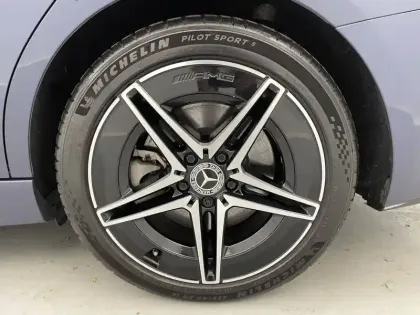 Photo 28 Mercedes Classe C Gén. V (S206) Ph1 AMG Line 5