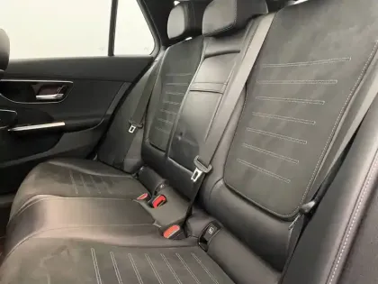 Photo 27 Mercedes Classe C Gén. V (S206) Ph1 AMG Line 5