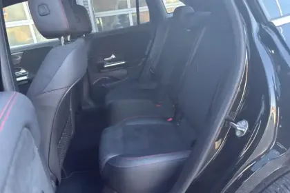 Photo 27 Mercedes GLA  200 d 8G-DCT