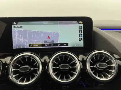 Photo 54 Mercedes GLA  200 d 8G-DCT