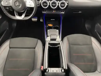 Photo 62 Mercedes GLA  200 d 8G-DCT