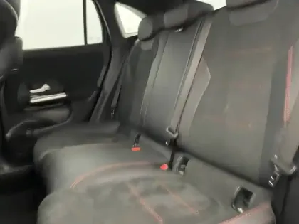 Photo 49 Mercedes GLA  200 d 8G-DCT