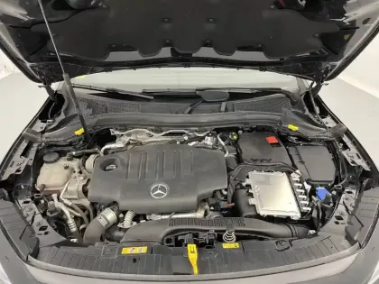 Photo 53 Mercedes GLA  200 d 8G-DCT