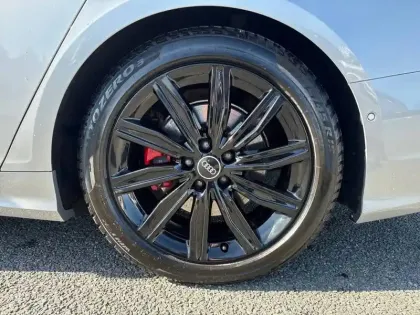 Photo 7 Audi A6  Avant 55 TFSIe 367 ch S tronic 7 Quattro