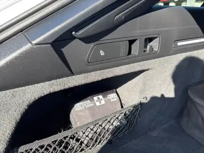 Photo 76 Audi A6  Avant 55 TFSIe 367 ch S tronic 7 Quattro