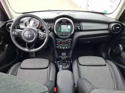 Photo 130 Mini Mini Hatch 5 Portes Cooper 136 ch BVA7