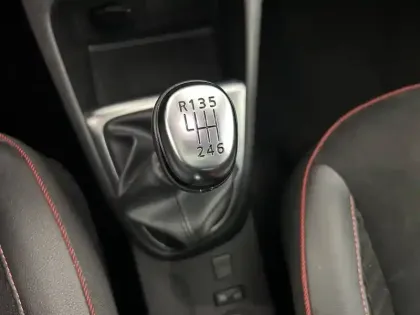 Photo 51 Renault Captur Gén. I (J87) Ph2 Red Edition 5