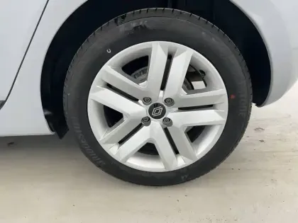 Photo 56 Renault Clio  Blue dCi 100 ch GSR2