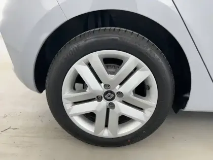 Photo 30 Renault Clio Gén. V (BJA) Ph2 Evolution 5