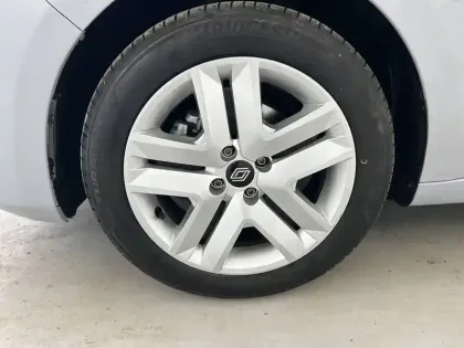 Photo 28 Renault Clio Gén. V (BJA) Ph2 Evolution 5