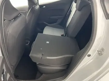 Photo 37 Renault Clio Gén. V (BJA) Ph2 Evolution 5