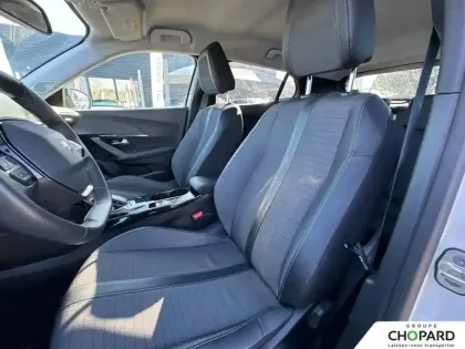 Photo 32 Peugeot 2008  Electrique 136 ch