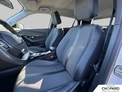 Photo 10 Peugeot 2008  Electrique 136 ch