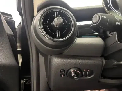 Photo 97 Mini Mini Hatch 3 Portes Cooper 136 ch