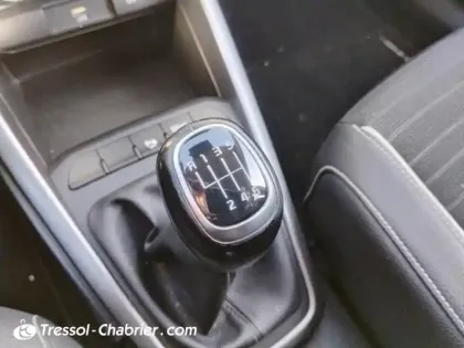 Photo 23 Kia Stonic  1.0 T-GDi 100 ch BVM6 GT Line