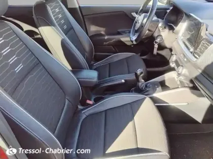 Photo 8 Kia Stonic  1.0 T-GDi 100 ch BVM6 GT Line