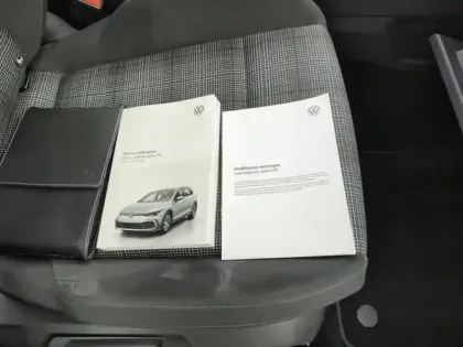 Photo 15 Volkswagen Golf  1.4 Hybrid Rechargeable OPF 245 DSG6 GTE