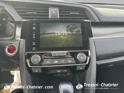 Photo 10 Honda Civic  1.0 i-VTEC 129 Exclusive CVT