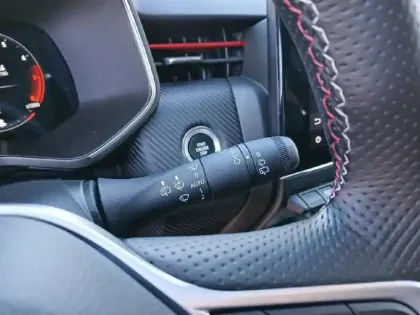 Photo 17 Renault Clio  TCe 140 RS Line