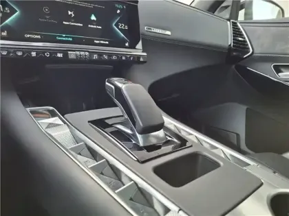 Photo 20 DS DS 7 HYBRIDE 300 E-TENSE EAT8 4X4