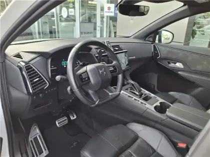 Photo 17 DS DS 7 HYBRIDE 300 E-TENSE EAT8 4X4