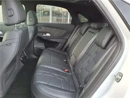 Photo 11 DS DS 7 HYBRIDE 300 E-TENSE EAT8 4X4