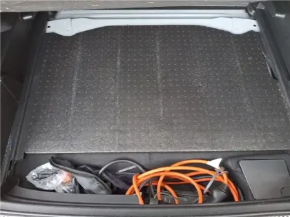 Photo 9 DS DS 7 HYBRIDE 300 E-TENSE EAT8 4X4