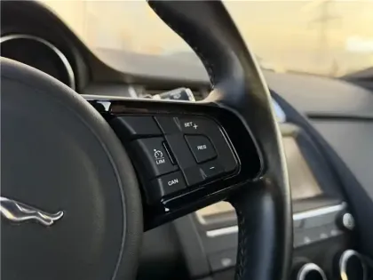 Photo 54 Jaguar E-Pace Gén. I Ph1 R-Dynamic 5