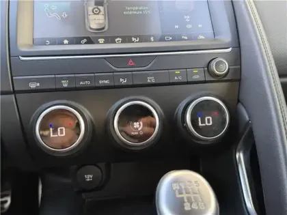 Photo 33 Jaguar E-Pace 2.0 D - 150 CH 2WD BVM