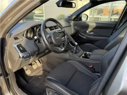 Photo 81 Jaguar E-Pace Gén. I Ph1 R-Dynamic 5