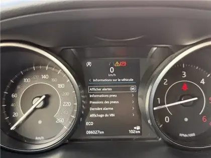 Photo 65 Jaguar E-Pace Gén. I Ph1 R-Dynamic 5