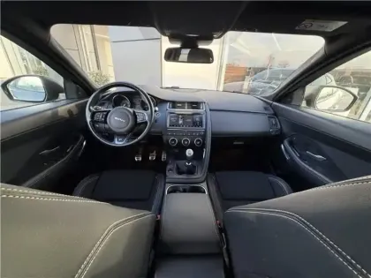 Photo 85 Jaguar E-Pace Gén. I Ph1 R-Dynamic 5