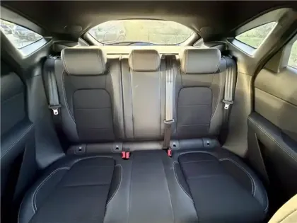 Photo 12 Jaguar E-Pace 2.0 D - 150 CH 2WD BVM