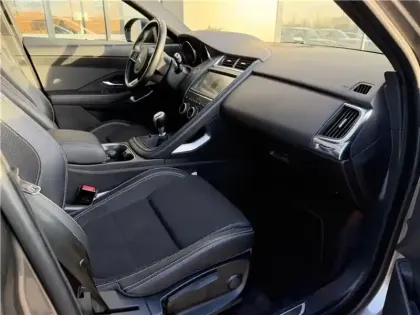 Photo 46 Jaguar E-Pace Gén. I Ph1 R-Dynamic 5