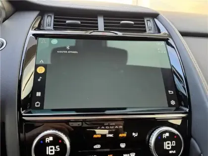 Photo 30 Jaguar E-Pace P300E CH PHEV AWD BVA