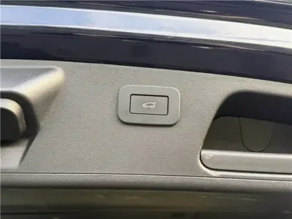 Photo 7 Jaguar E-Pace P300E CH PHEV AWD BVA