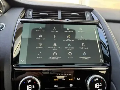 Photo 31 Jaguar E-Pace P300E CH PHEV AWD BVA