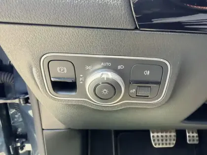 Photo 18 Mercedes GLA 200 d AMG Line